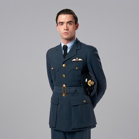 Jamie Blackley - The Halcyon - Promokuvat