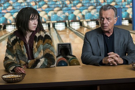 Mary Elizabeth Winstead, Ray Wise - Fargo - Who Rules the Land of Denial? - Photos