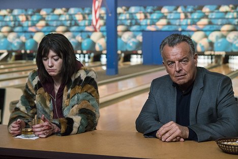 Mary Elizabeth Winstead, Ray Wise