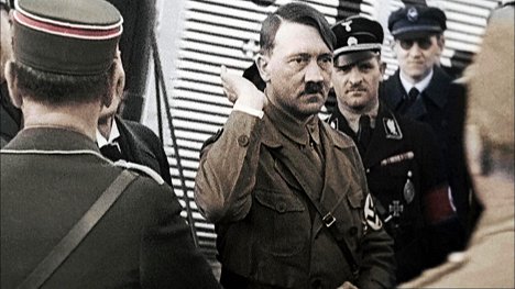 Adolf Hitler - Apokalypsa Stalin - Pán světa - Z filmu