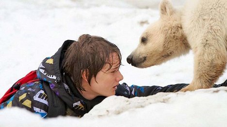 Dakota Goyo - Pizou, l'ours blanc - Film