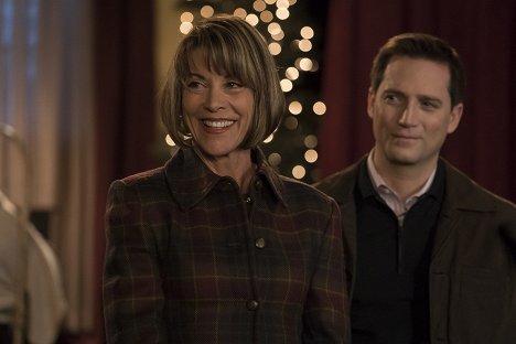 Wendie Malick, Jim Thorburn - Finding Father Christmas - Photos