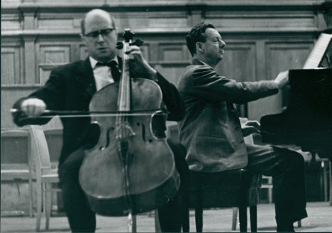 Mstislav Rostropovič, Benjamin Britten - Mstislav Rostropovich - Perpetuum Mobile - Z filmu