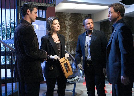 Eddie Cahill, Sela Ward, Hill Harper, Gary Sinise - Kriminálka New York - Väzenská cela - Z filmu