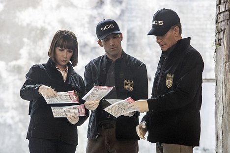 Julie Ann Emery, Lucas Black, Scott Bakula - Agenci NCIS: Nowy Orlean - Środek do celu - Z filmu