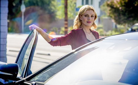 Bar Paly - NCIS: Los Angeles - Neexistujúca zbraň - Z filmu