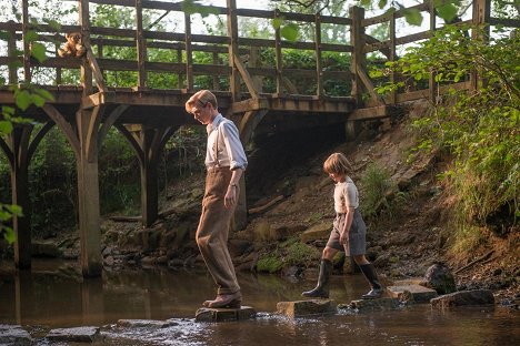 Domhnall Gleeson, Will Tilston - Goodbye Christopher Robin - Do filme