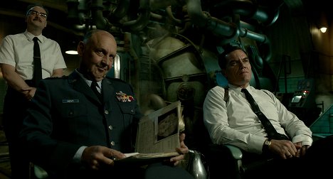 David Hewlett, Nick Searcy, Michael Shannon - The Shape of Water - Photos
