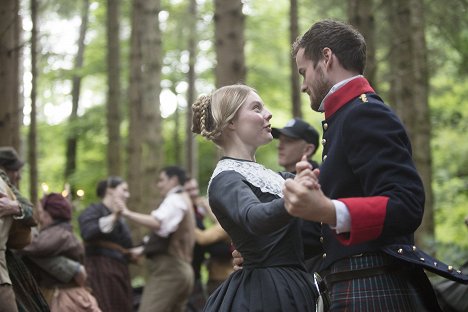 Nell Hudson, Murray Fraser - Victoria - The King Over the Water - Photos