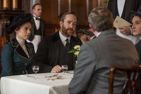 Hayley Atwell, Matthew Macfadyen, Bessie Carter - Howards End - Episode 2 - Filmfotos