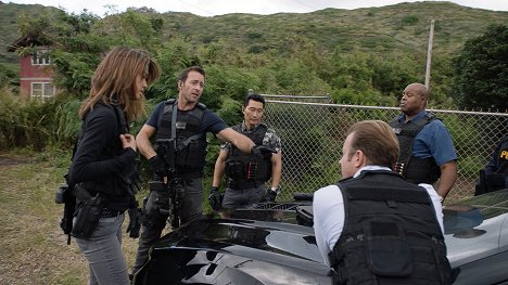 Grace Park, Alex O'Loughlin, Daniel Dae Kim, Chi McBride - Hawaii Five-0 - Knochenarbeit - Filmfotos