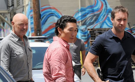 Terry O'Quinn, Daniel Dae Kim, Alex O'Loughlin - Hawaii Five-0 - Halál a családban - Filmfotók