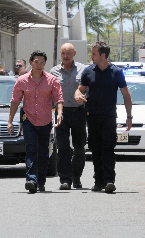 Daniel Dae Kim, Terry O'Quinn, Alex O'Loughlin - Havaj 5-0 - Úmrtí v rodině - Z filmu