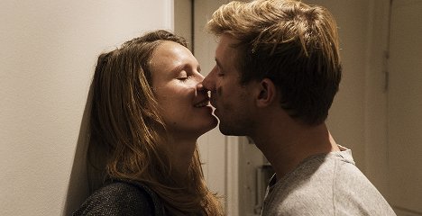 Amanda Collin, Anders Juul - Potvora - Z filmu