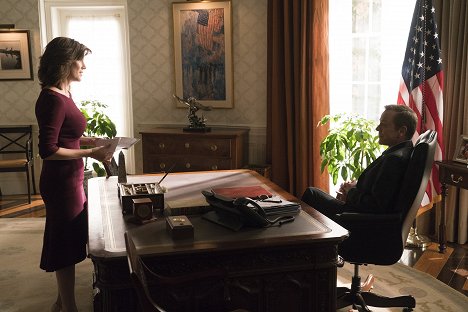 Zoe McLellan, Kiefer Sutherland - Prezident v pořadí - Den tří dopisů - Z filmu