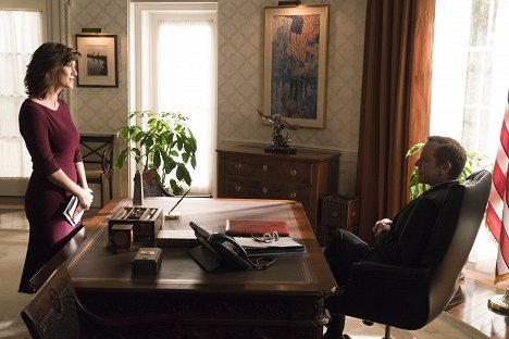 Zoe McLellan, Kiefer Sutherland - Designated Survivor - Dzień trzech listów - Z filmu