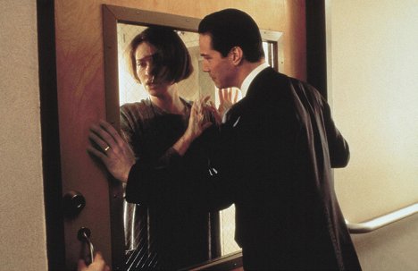 Charlize Theron, Keanu Reeves - The Devil's Advocate - Photos