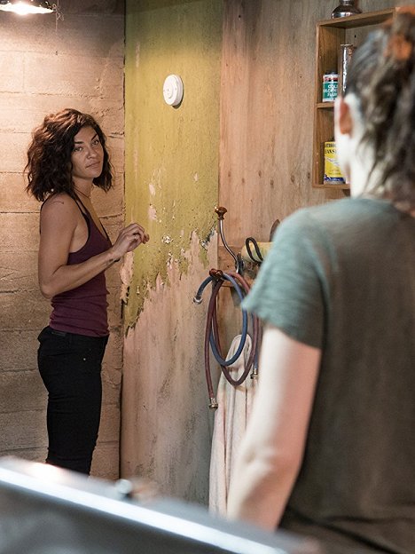 Jessica Szohr - Shameless - Icarus Fell and Rusty Ate Him - Photos