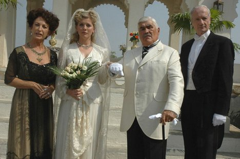 Daniela Ziegler, Eva Habermann, Mario Adorf, Hans-Jörg Assmann - Rebecca Ryman: Wer Liebe verspricht - Filmfotók