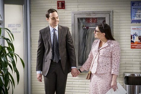 Jim Parsons, Mayim Bialik - The Big Bang Theory - Das Hochzeitsplanungs-System - Filmfotos