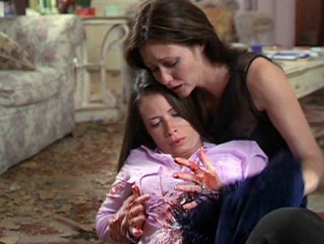 Holly Marie Combs, Shannen Doherty - Charmed - All Hell Breaks Loose - Photos