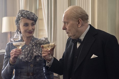 Kristin Scott Thomas, Gary Oldman - Czas mroku - Z filmu