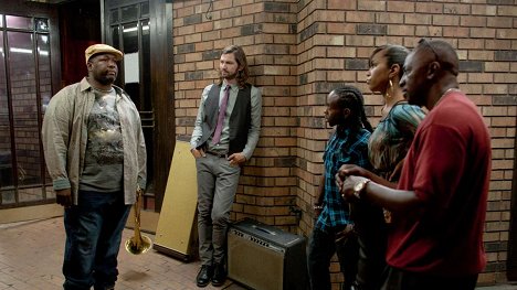 Wendell Pierce, Michiel Huisman - Treme - Do Watcha Wanna - Photos