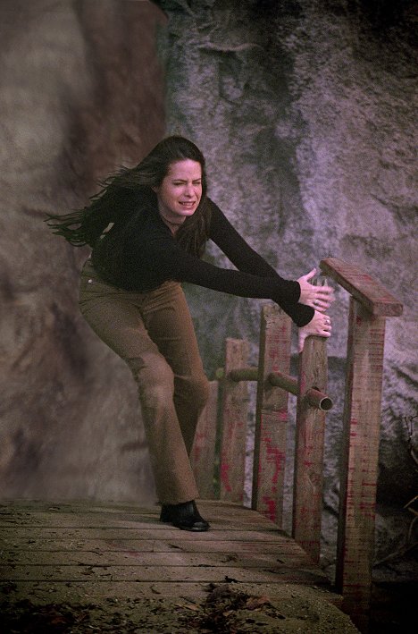 Holly Marie Combs - Charmed - Enter the Demon - Photos