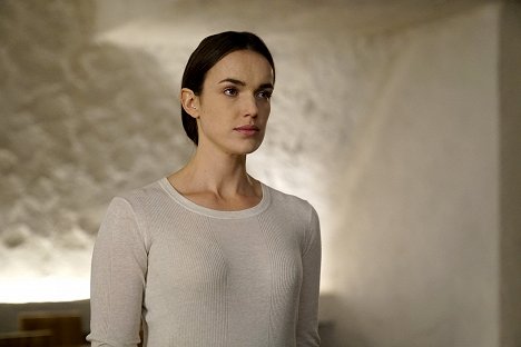 Elizabeth Henstridge - Os Agentes S.H.I.E.L.D. - Orientation: Part 2 - Do filme