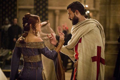 Olivia Ross, Tom Cullen - Knightfall - The Black Wolf and the White Wolf - Photos