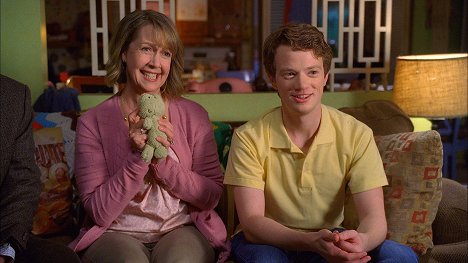 Monica Horan, Kevin Thomas Mitchell - The Middle - The Confirmation - Film
