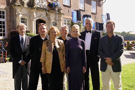 Herbert Bötticher, Ruth-Maria Kubitschek, Ivonne Schönherr, Sky du Mont, Jürgen Bretzinger - Prinz und Paparazzi - Z natáčení