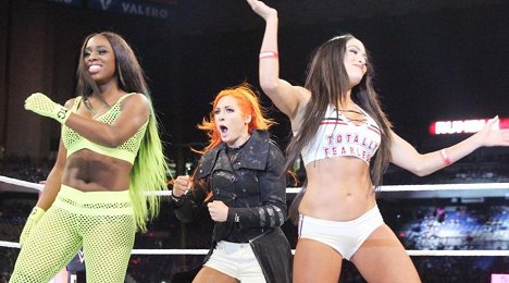 Trinity Fatu, Rebecca Quin, Nicole Garcia - WWE Royal Rumble - Photos