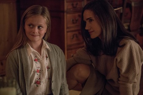 Hannah Nordberg, Jennifer Connelly - American Pastoral - Photos