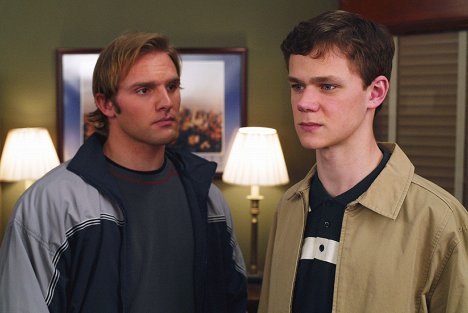 Kevin Thoms, Joseph Cross - Law & Order: Special Victims Unit - Home - Photos