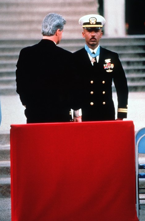 Montel Williams - JAG, becsületbeli ügyek - Rivers hadnagy - Filmfotók