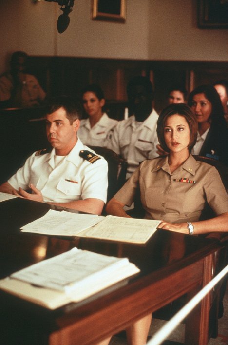 Patrick Labyorteaux, Catherine Bell - JAG - Act of Terror - Photos