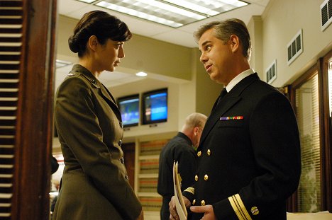 Catherine Bell, Patrick Labyorteaux - JAG - One Big Boat - Photos