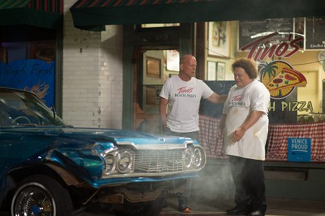 Bruce Willis, Adrian Martinez - Tenkrát v Kalifornii - Z filmu