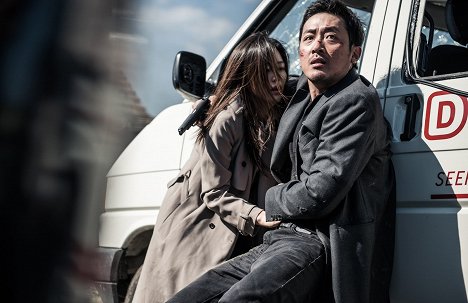 Ji-hyun Jun, Jung-woo Ha - The Berlin File - Filmfotos