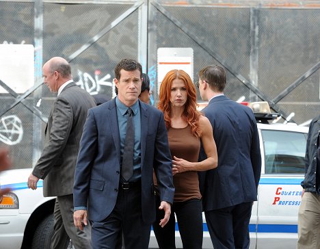 Dylan Walsh, Poppy Montgomery - Unforgettable - Up in Flames - Photos