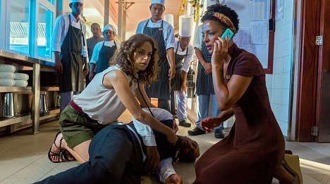 Anja Knauer, Selam Tadese, Dennenesch Zoudé - Die Inselärztin - Neustart auf Mauritius - Filmfotos