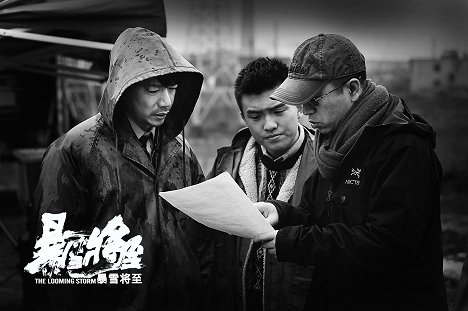 Yihong Duan, Yue Dong - The Looming Storm - De filmagens