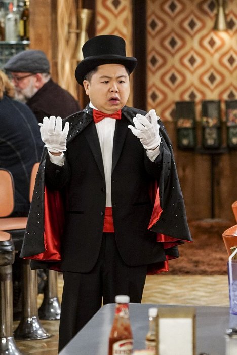 Matthew Moy - 2 Broke Girls - And the College Experience - Photos