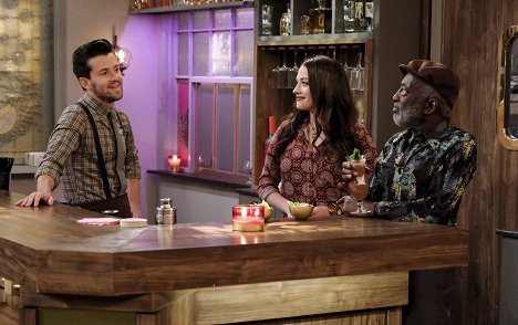 Michael Charles Roman, Kat Dennings, Garrett Morris