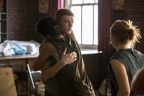 Cameron Monaghan - Shameless - Frank's Northern Southern Express - Photos