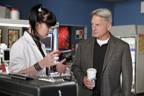 Pauley Perrette, Mark Harmon - NCIS: Naval Criminal Investigative Service - Der schmale Grat - Filmfotos