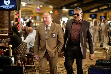 Paul Guilfoyle, Laurence Fishburne - Les Experts - All In - Film