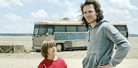 Duncan Joiner, Taylor Kitsch - Waco - Visions and Omens - Photos