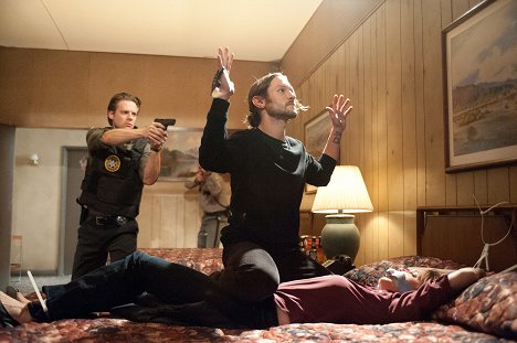 Jacob Pitts, Michael Graziadei, Julia Campbell - Justified - Truth and Consequences - Photos